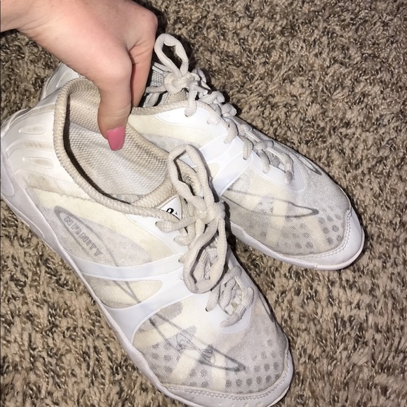 good cheer shoes